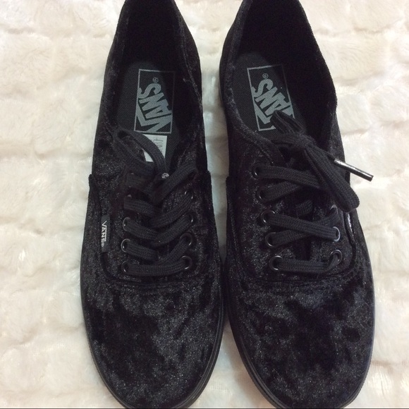 Vans Shoes - Vans Black Off The Wall Velvet Sneakers 6.5
